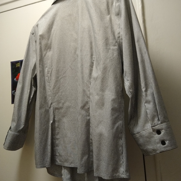 Dress shirt - Picture 5 of 5